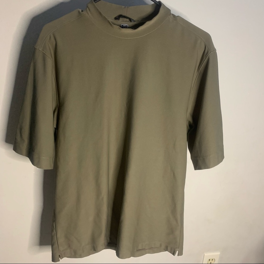 Nike Golf Dri-Fit Mock Neck T-shirt Men’s Size Medium EUC